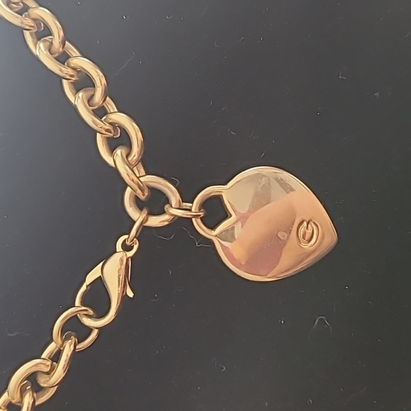 Vintage Heart Necklace - Picture 10 of 16